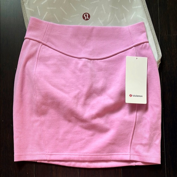 lululemon SCUBA HR MINI SKIRT VITA PINK SZ S NWT